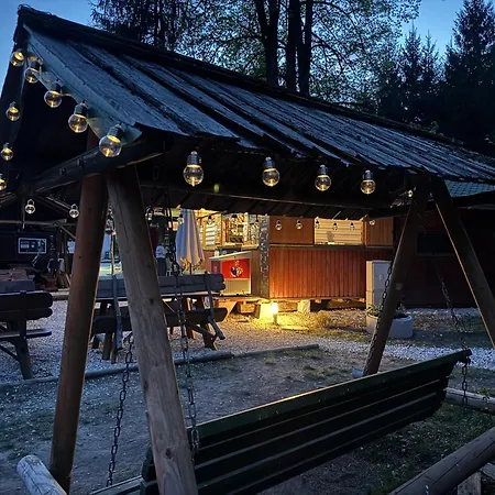 אתר קמפינג Tinaraft Camp רדובליצ'ה
