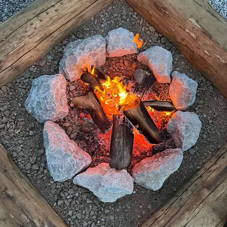Tinaraft Camp *